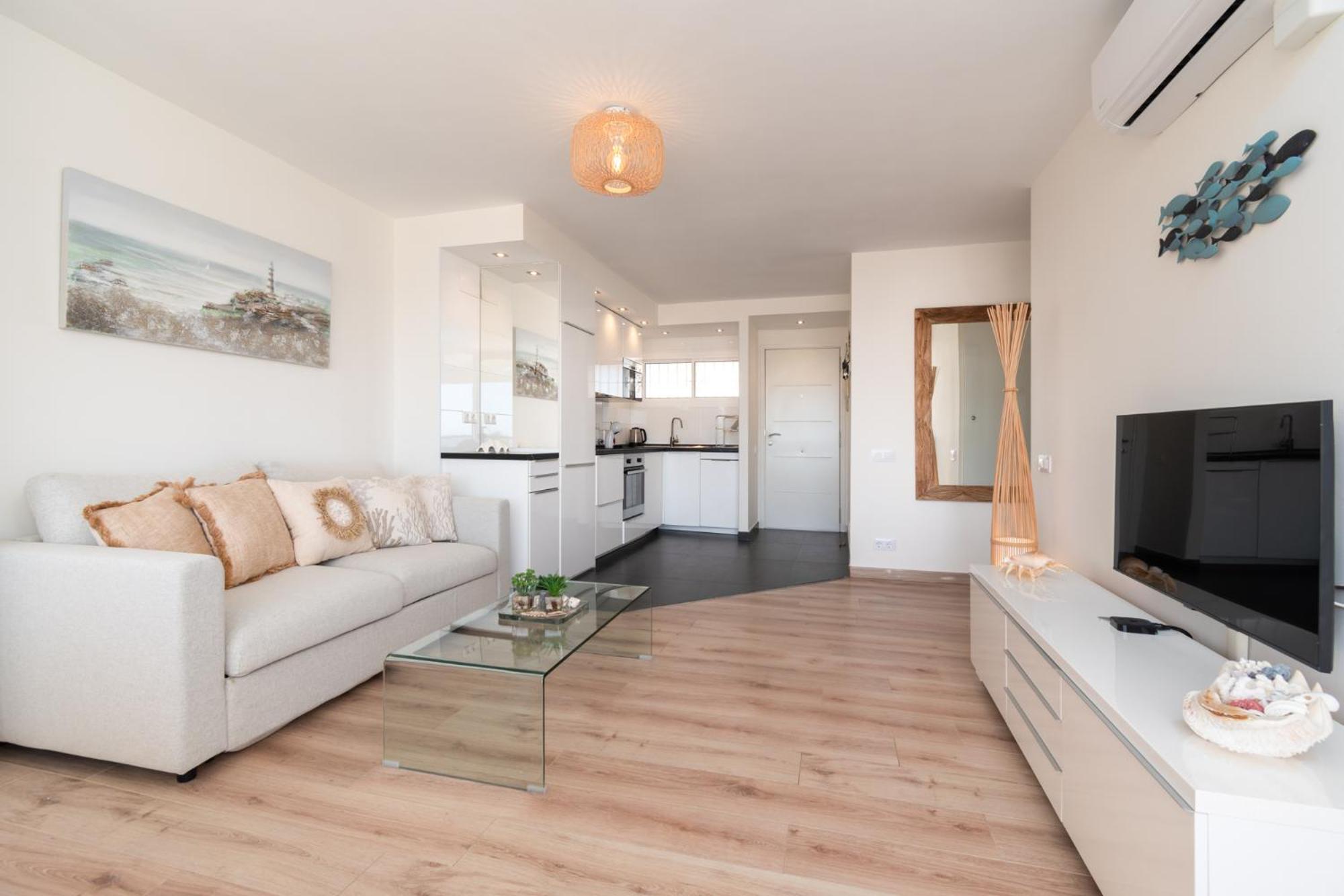 Luxury Frontline With Sea View