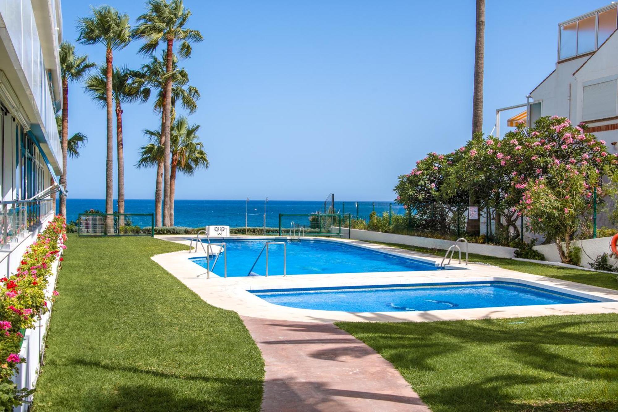 Luxury Frontline With Sea View Benalmadena