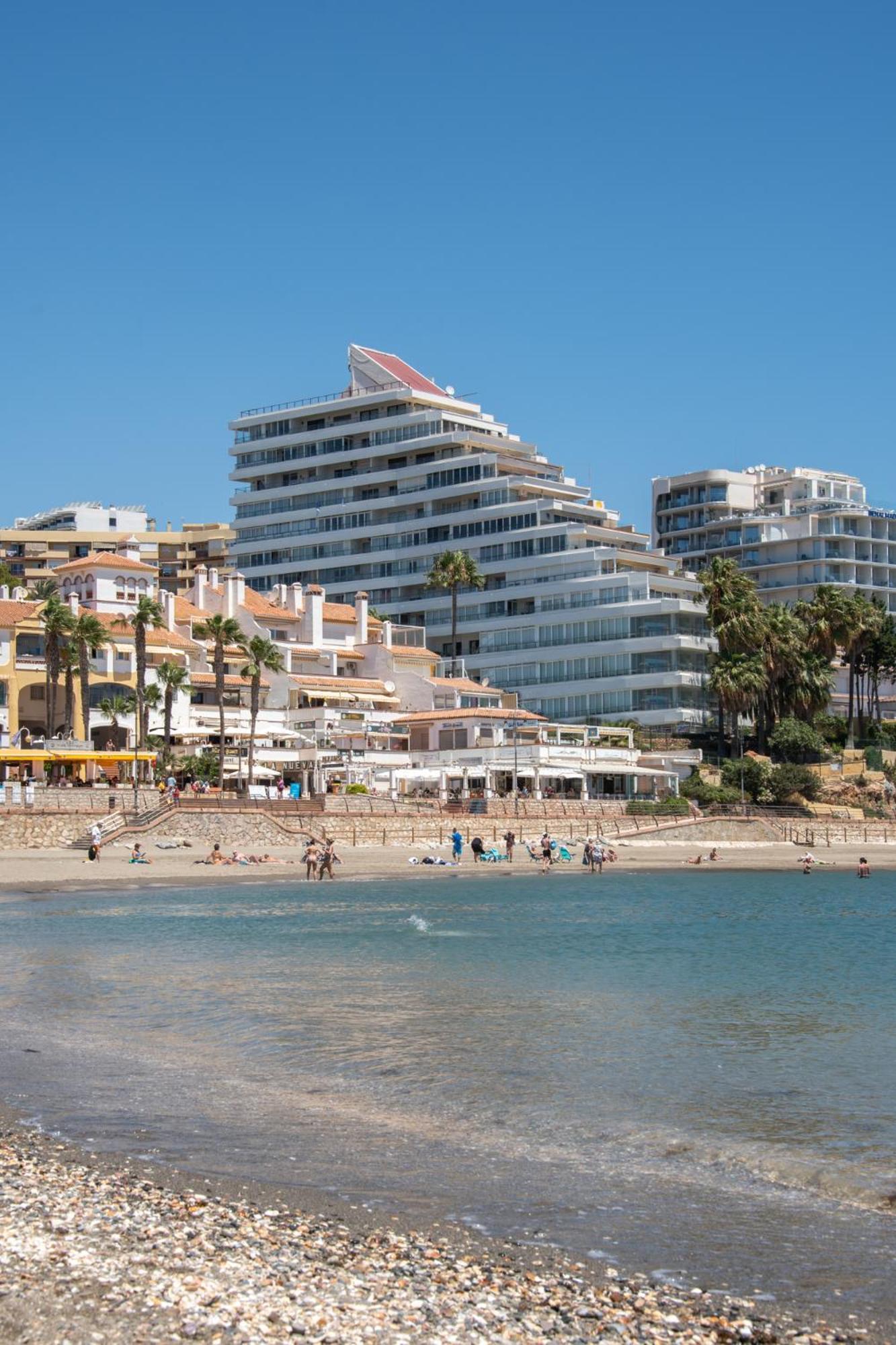 Luxury Frontline With Sea View
